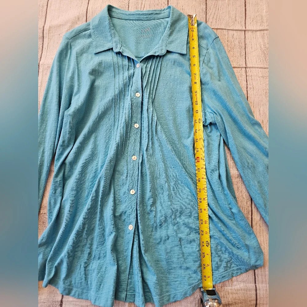J. Jill Size Large Blue Pintucked Slub Shirt Button Front Long Sleeve Casual - Picture 9 of 10